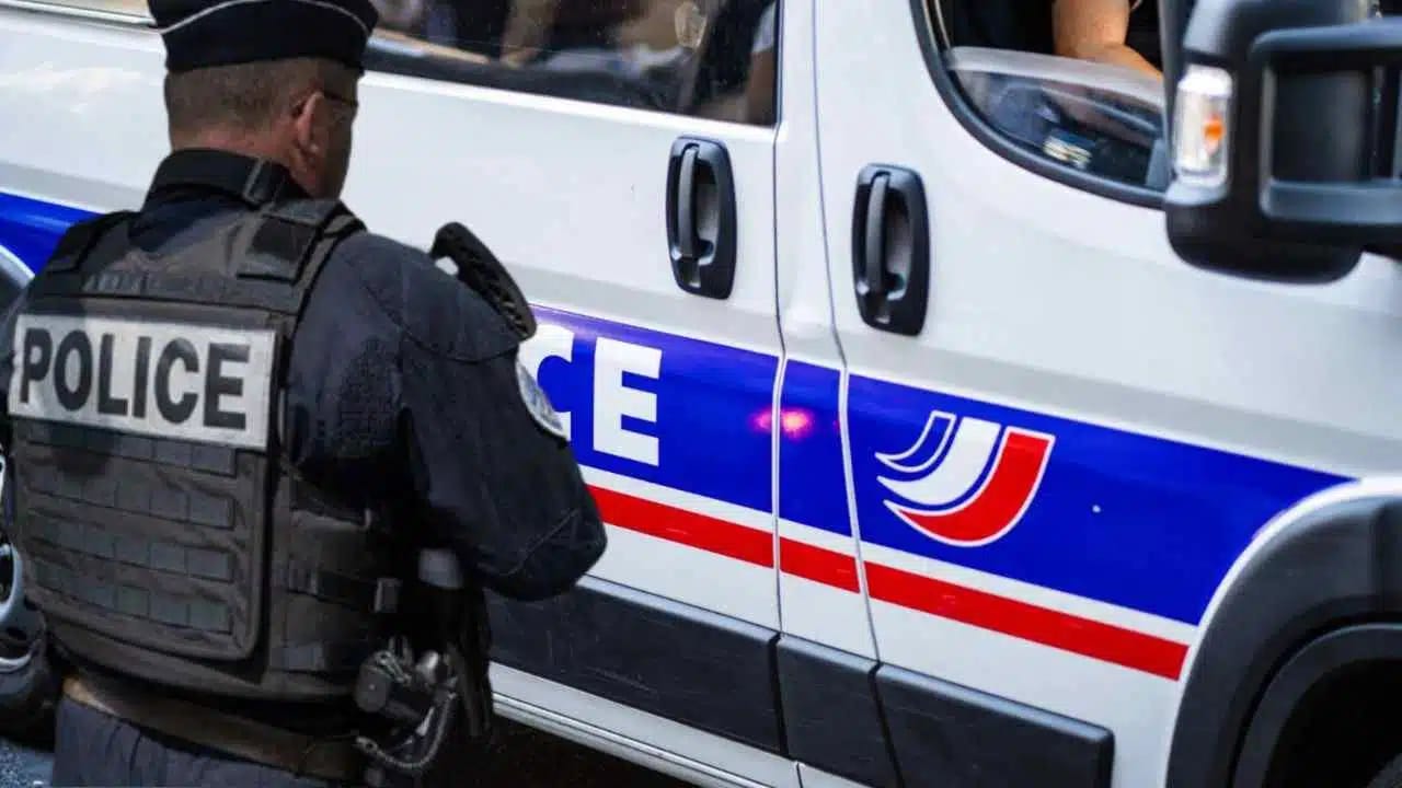 La police intervient à temps