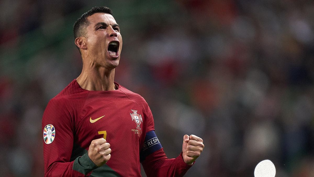 Portugal, Ronaldo voit double