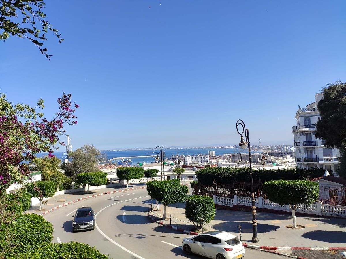 L’Algérie un pays risqué pour une femme? : Découvrez la réponse surprenante de cette touriste française