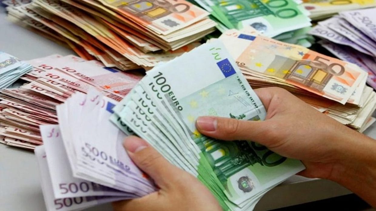 Taux de change : le prix du dinar algérien face aux devises étrangères ce12 mai 2024
