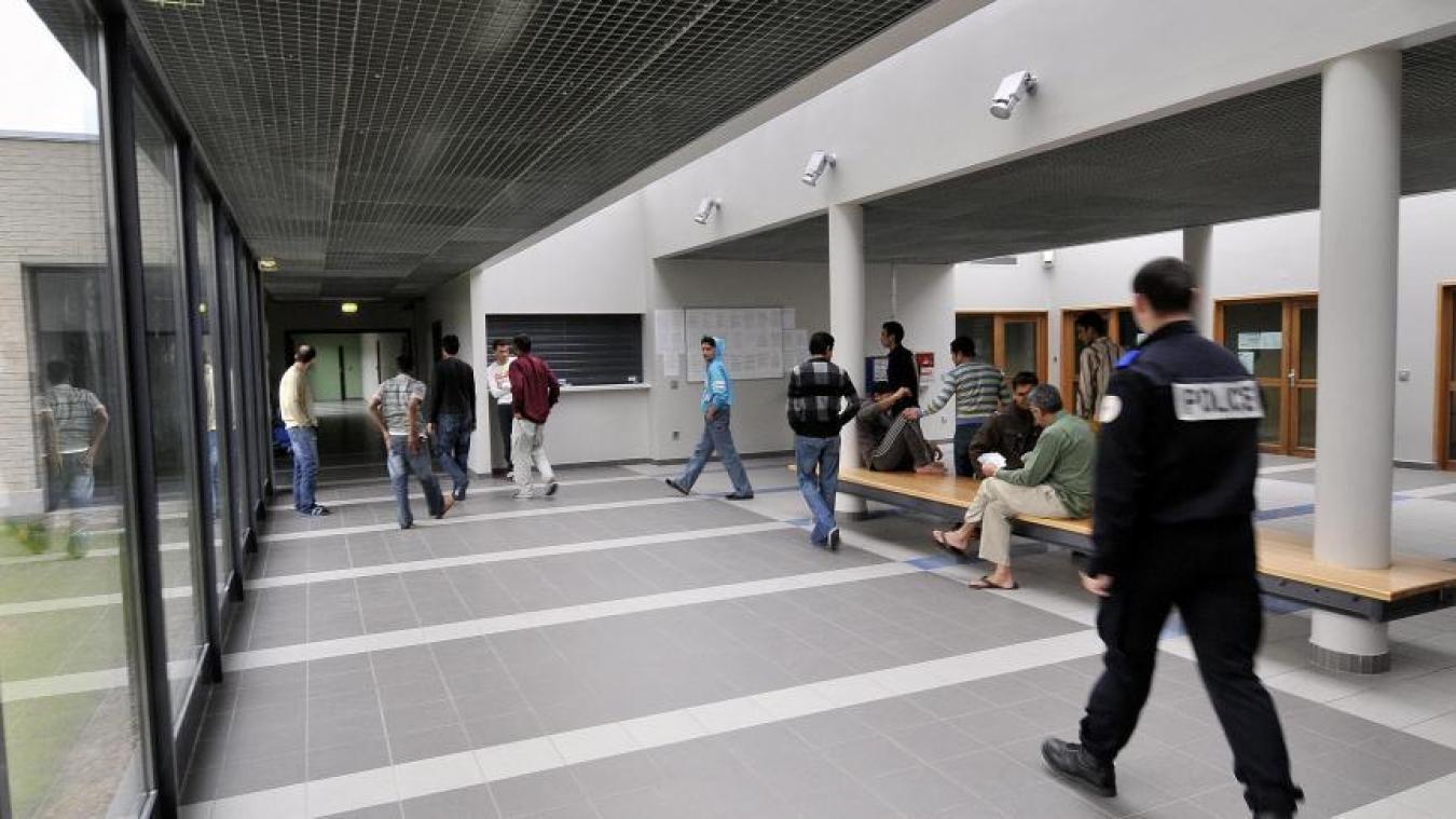 France : un imam algérien expulsé