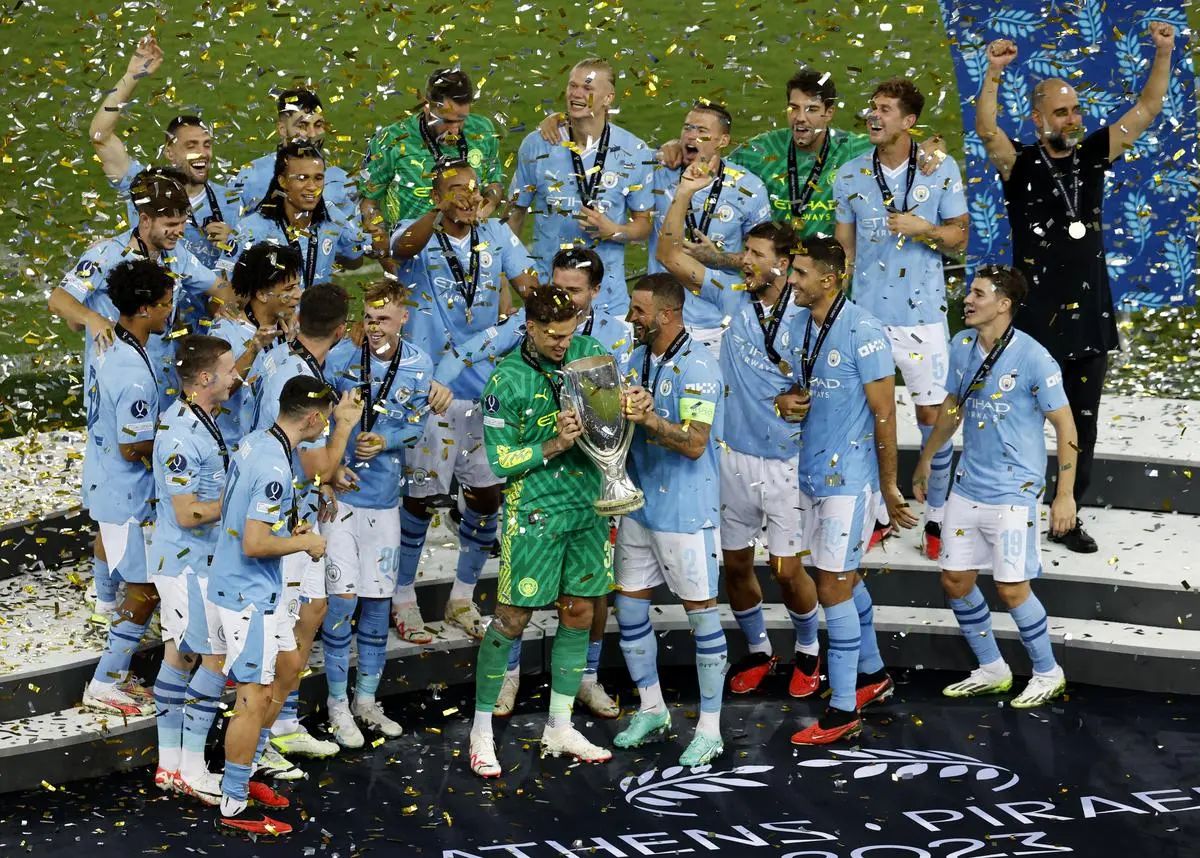 Manchester City, vainqueur de la Super-coupe: Riyad Mahrez réagit