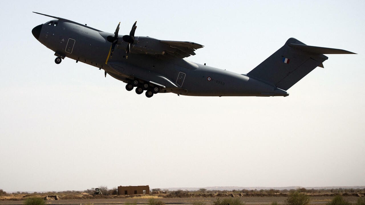 Niger : l’Algérie refuse le survol de son espace aérien aux avions militaires français