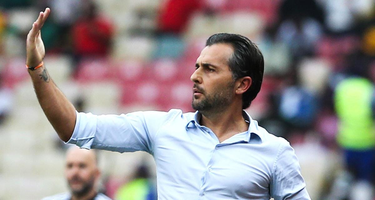 Conflit Palestine-Israël: Le coach du MC Alger, Patrice Beaumelle, provoque la colère des Algériens