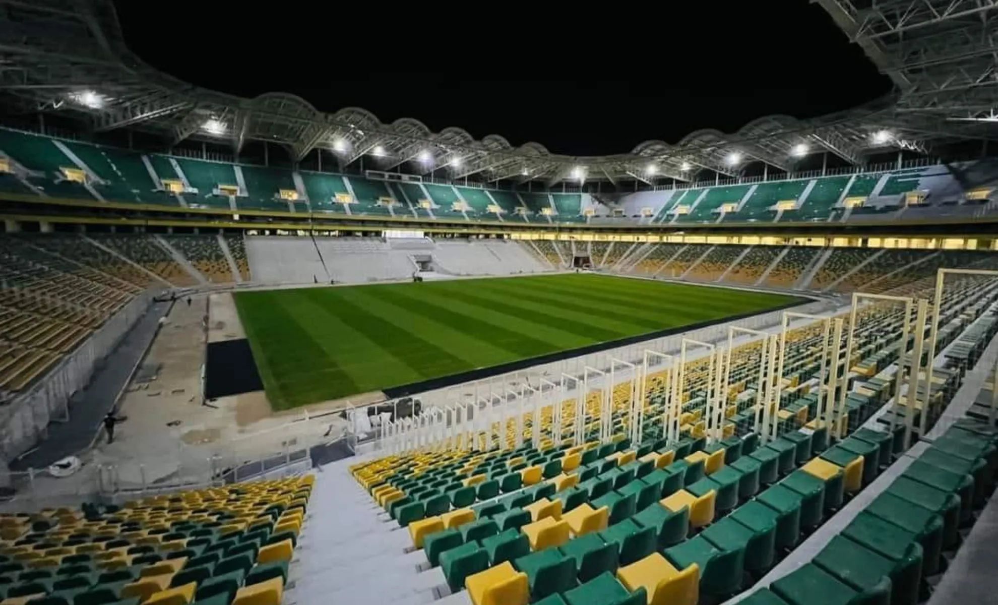 Le stade de Tizi Ouzou brille de mille feux