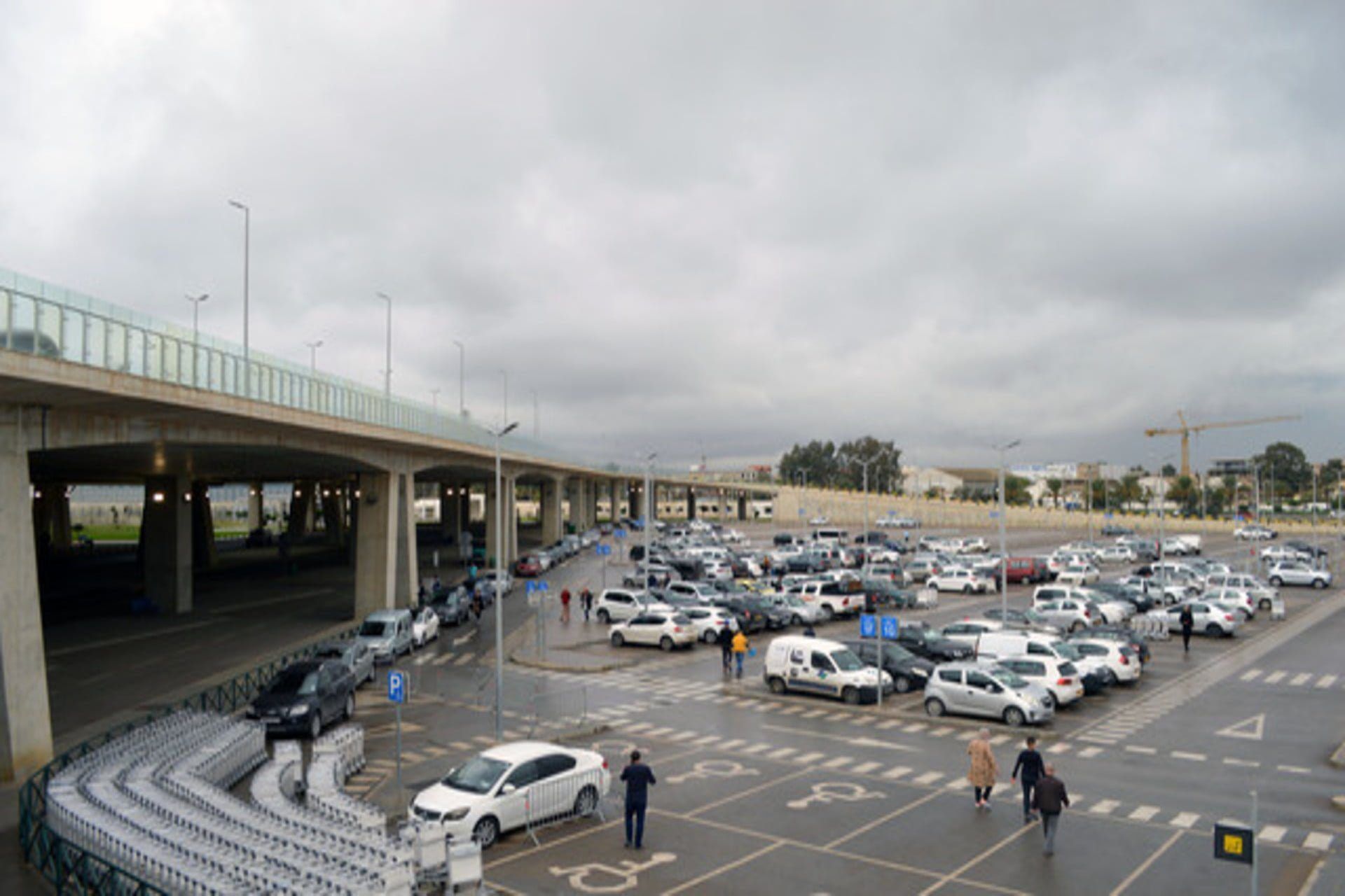  Aéroport d'Alger : Mise en garde concernant l'utilisation du dépose-minute au terminal Ouest