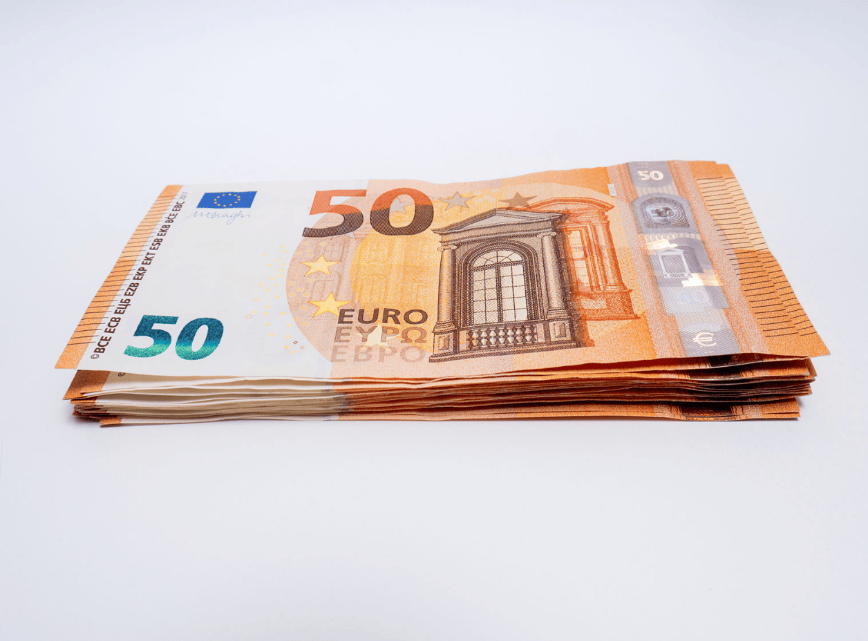 L'euro s'envole ! Un taux au-dessus des 250 dinars algériens