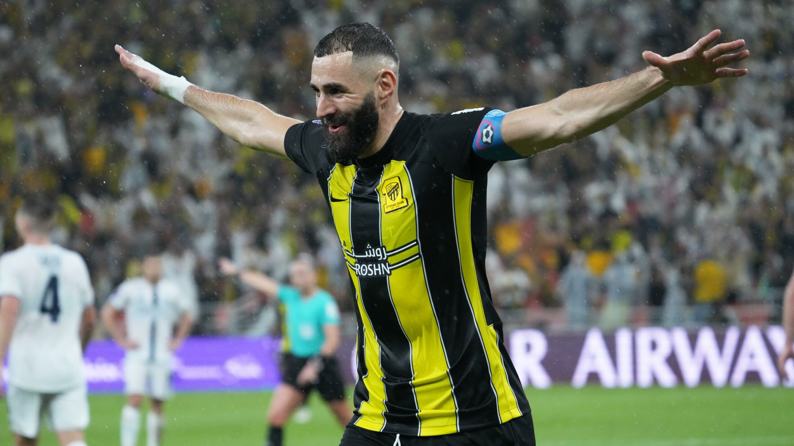 Démystification du salaire de Karim Benzema en Arabie Saoudite : La vérité derrière les chiffres exorbitants