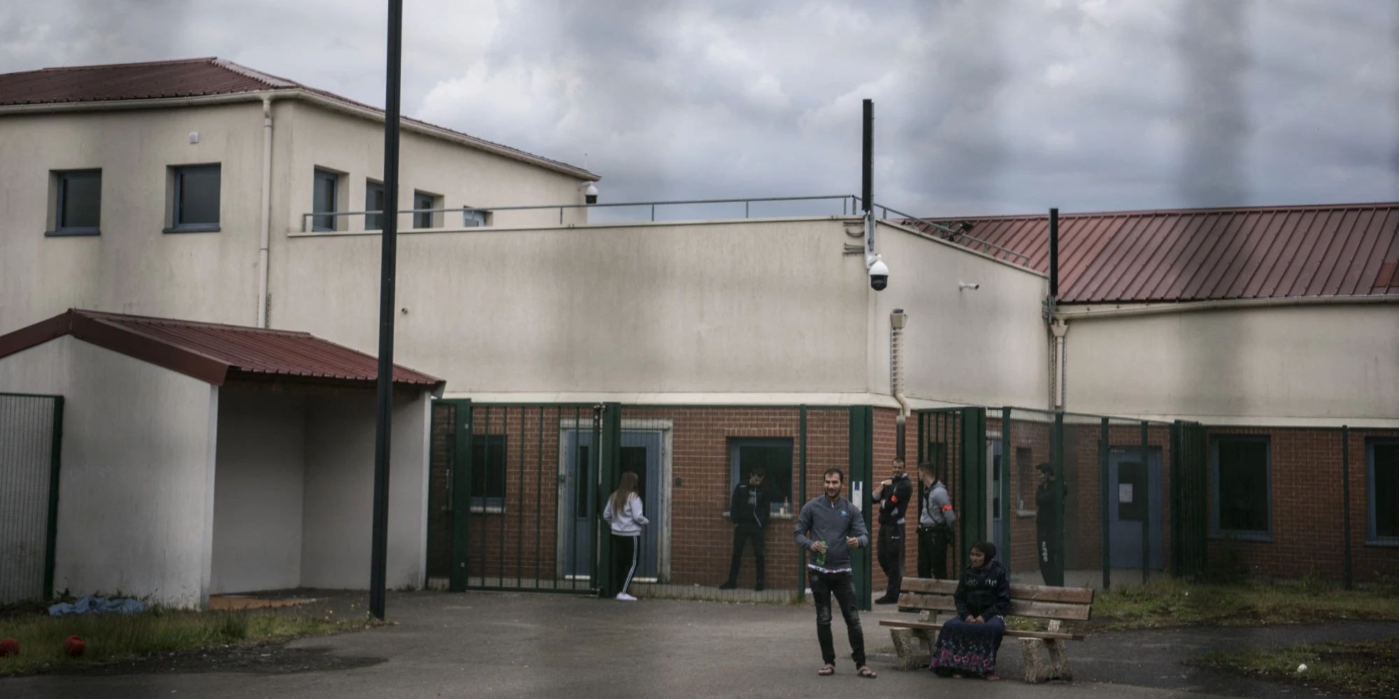 France : 7 clandestins, placés en rétention, se font libérer pour une raison étrange