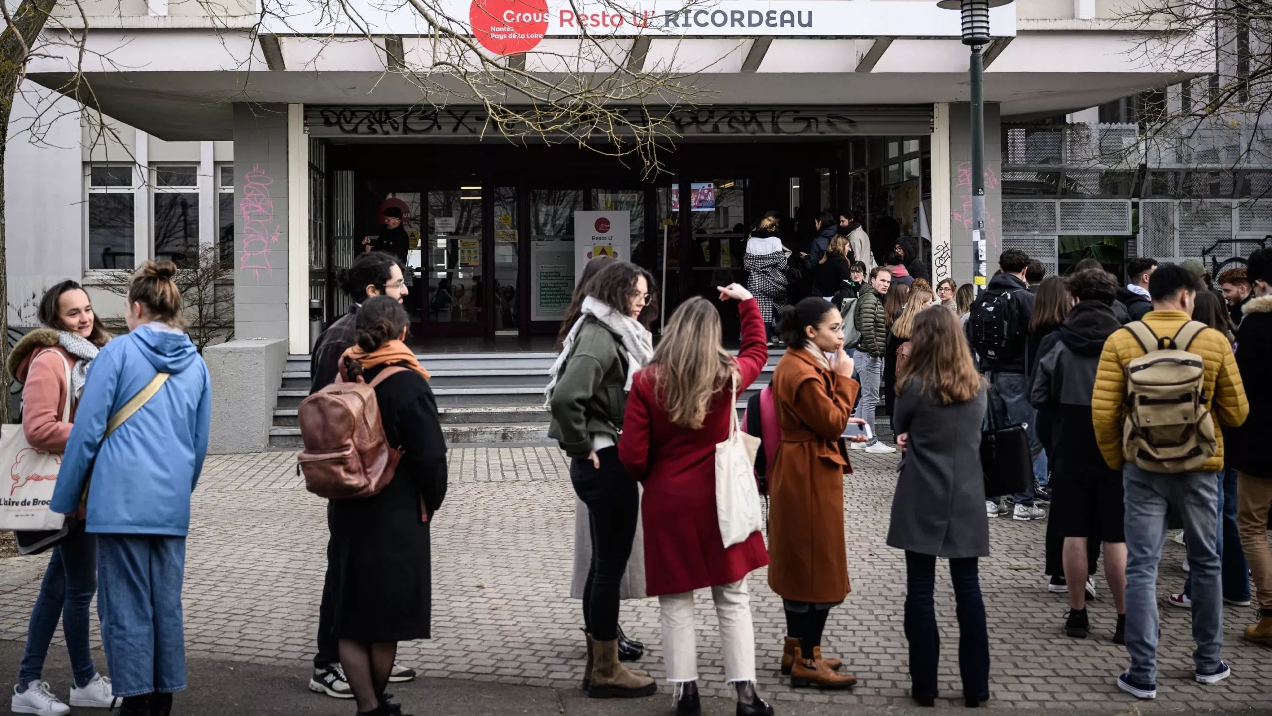 Loi immigration en France : Ce que les étudiants étrangers doivent savoir