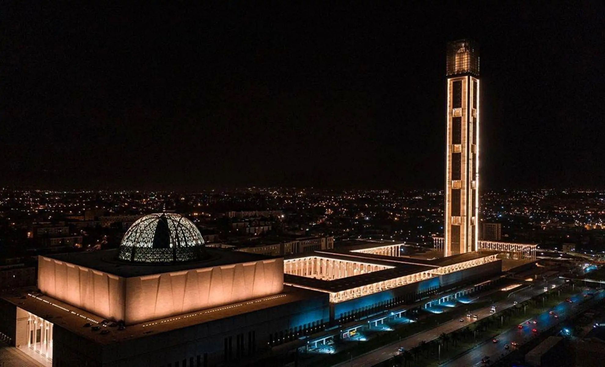 Découvrez la Grande Mosquée d'Alger : Un Chef-d'Œuvre Architectural au Cœur de l'Afrique