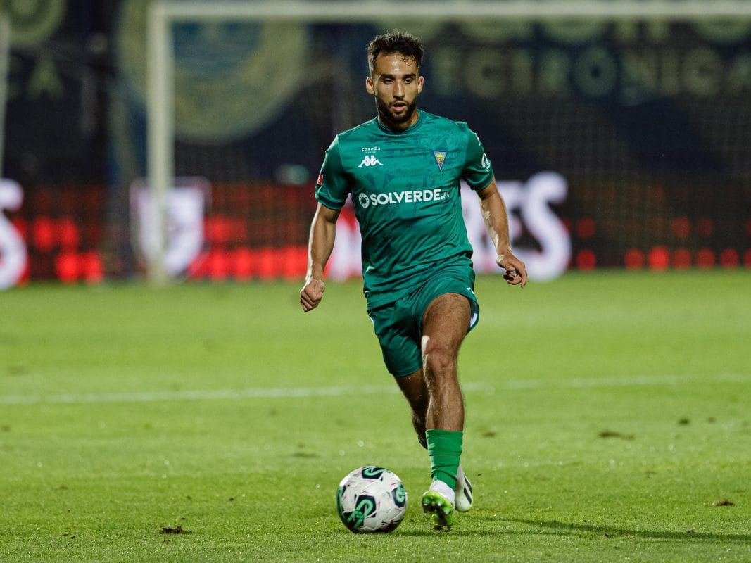 Rafik Guitane : Un défi complexe au Sporting Braga – Les mots choquants de Carlos Carvalhal