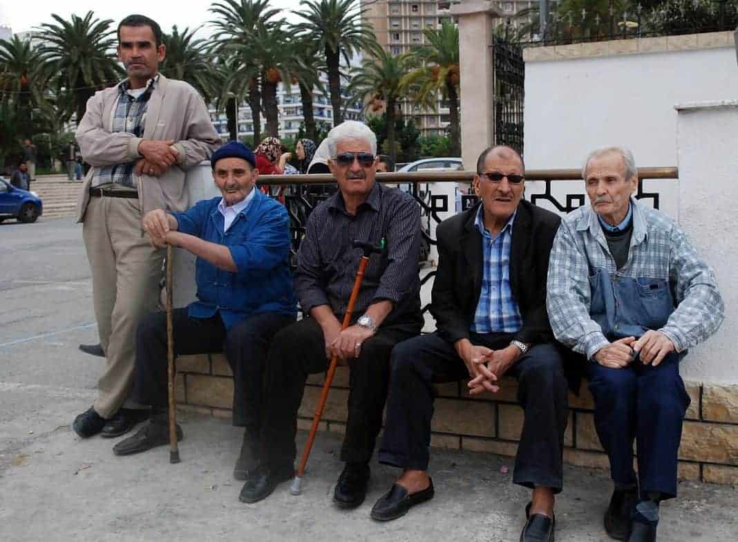 Seniors au chômage en France : la nouvelle règle qui change tout dès 2025 – ce que personne ne vous dit !France : une nouvelle contrainte pour les retraités algériens