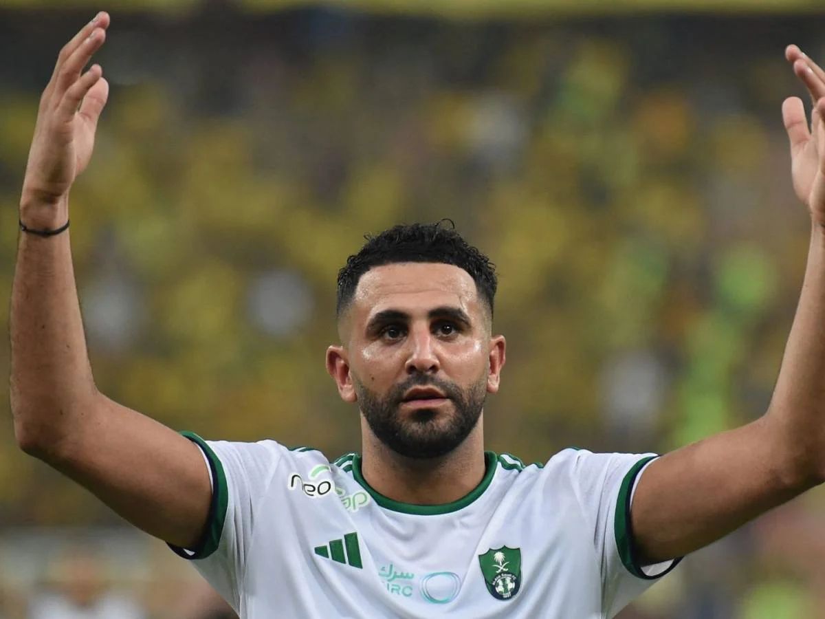 Mahrez face à une pression constante