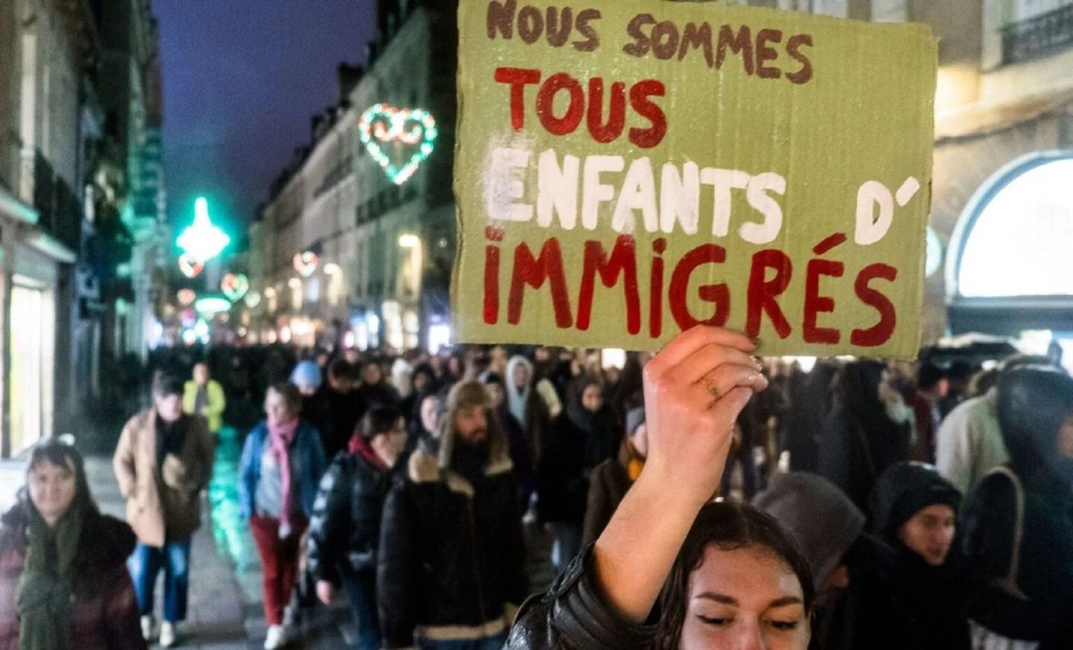 Extrême droite : une montée en puissance qui fait paniquer