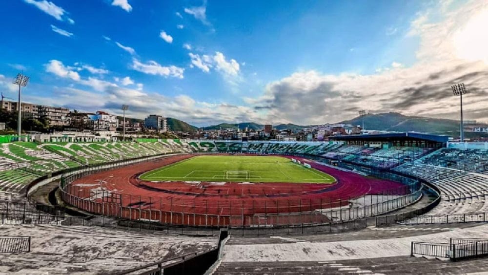 Algérie : 30 milliards pour un ancien stade, Tebboune œuvre pour le développement du sport