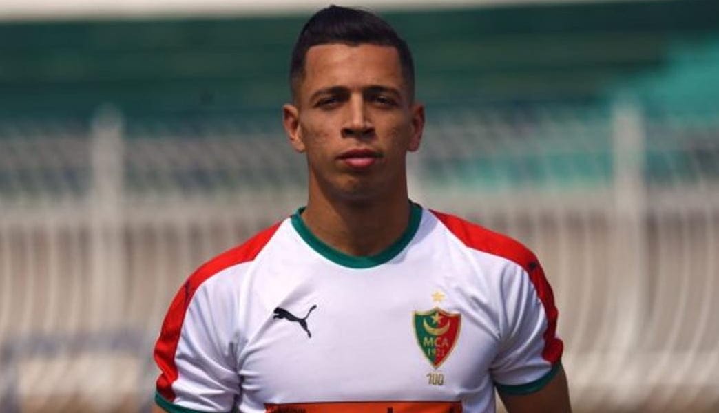 MC Alger perd un autre joueur : Feth Allah Tahar quitte le club après des saisons marquantes