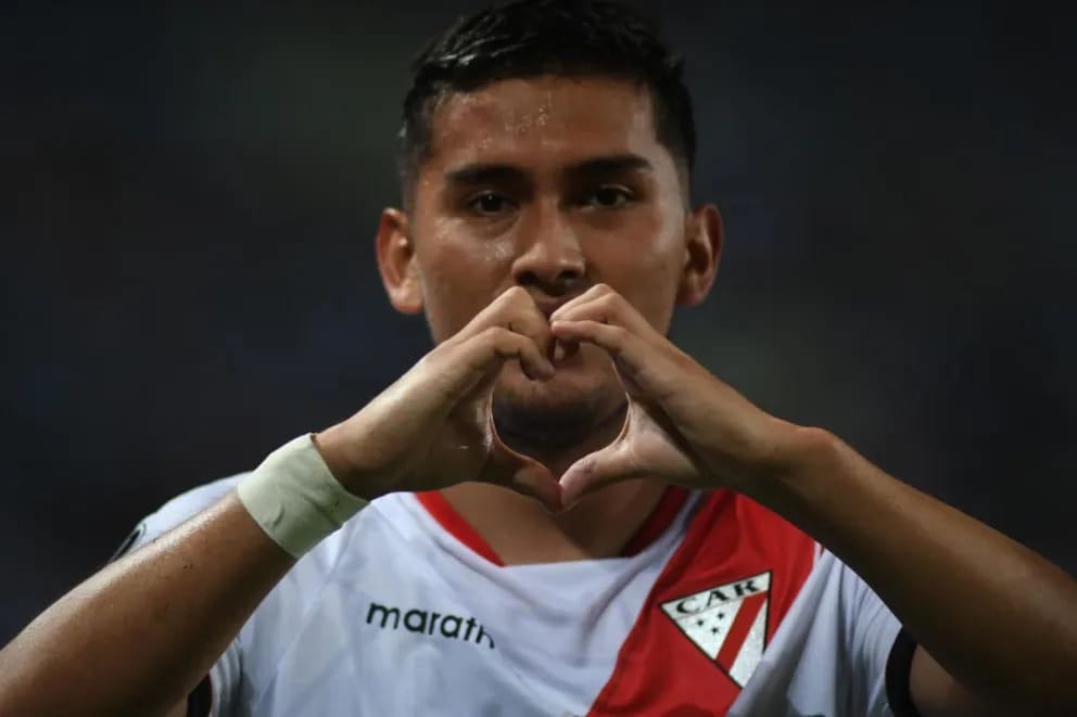 USM Alger recrute Adalid Terrazas : Un Bolivien en terre algérienne pour la première fois