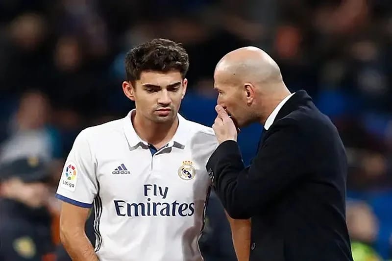 Coup de tonnerre ! Le fils de Zinedine, Enzo Zidane met fin à sa carrière de footballeur à 29 ans