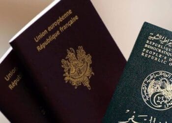 En France, 2 Algériens perdent la nationalité française, à cause de...