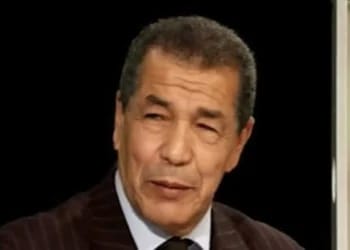 Ali Bencheikh tire à boulets rouges sur la JS Kabylie