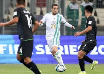 Liverpool : L'Algérien Anis Haj Moussa pour remplacer Mohamed Salah ?