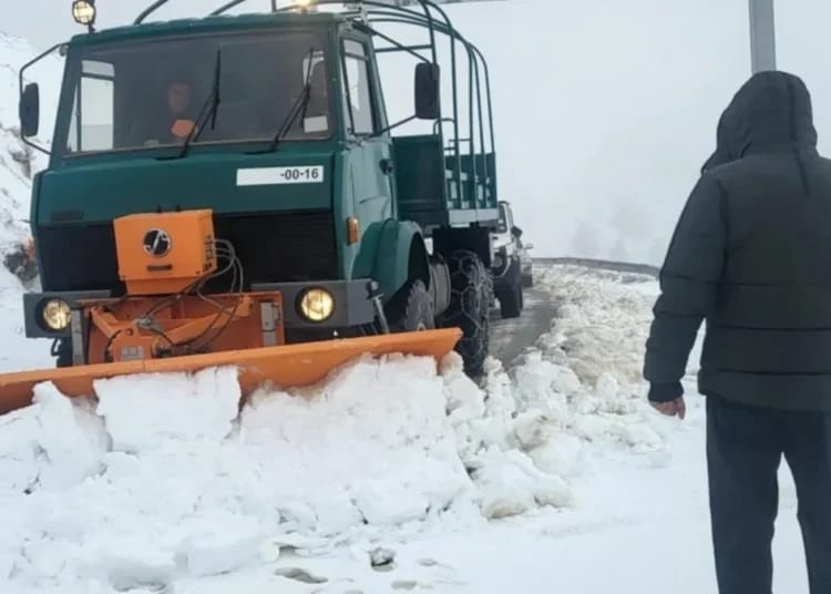 Urgent! Ces routes coupées en Algérie : la neige complique la circulation