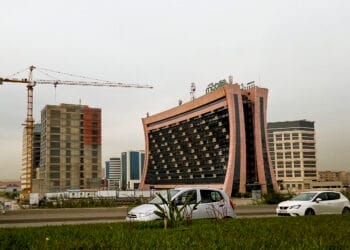 Scandale Mobilis : un procès pour corruption et pertes records en Algérie