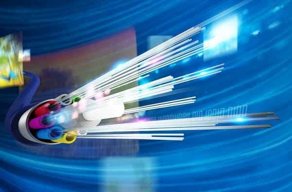 Algérie Télécom dépasse les 50 % d’abonnés en fibre optique : un tournant historique pour la connectivité