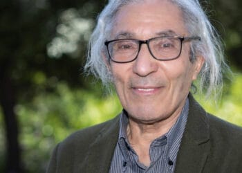 Boualem Sansal condamné : l’écrivain algérien écope de 5 ans de prison, Paris en alerte !
