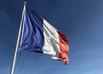 France : les travailleurs sans-papiers dans l’impasse administrative