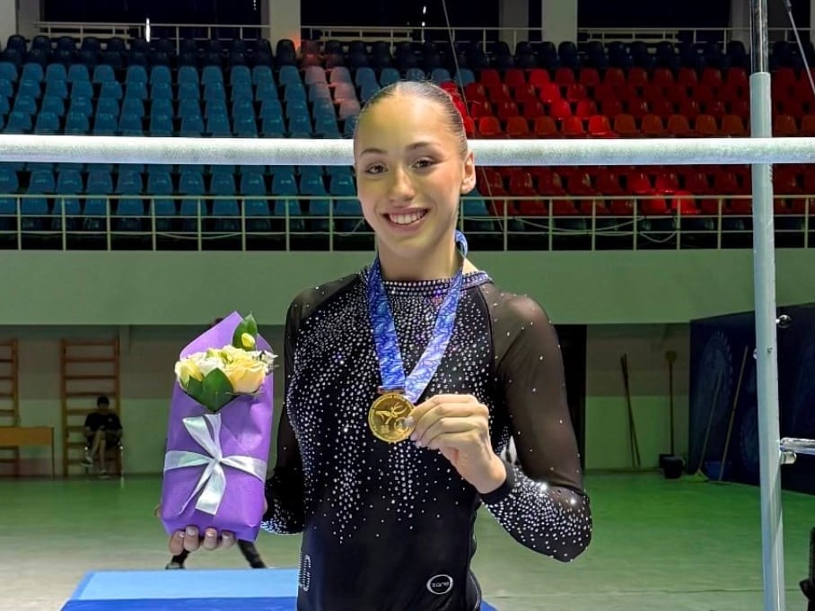 Kaylia Nemour écrase la concurrence : 2 médailles d’or et un message fort au monde entier !