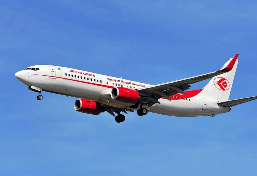 Air Algérie modernise sa flotte : 15 nouveaux avions pour plus de confort et de destinations Air Algérie passe la commande de 16 avions ATR : vers une révolution aérienne !