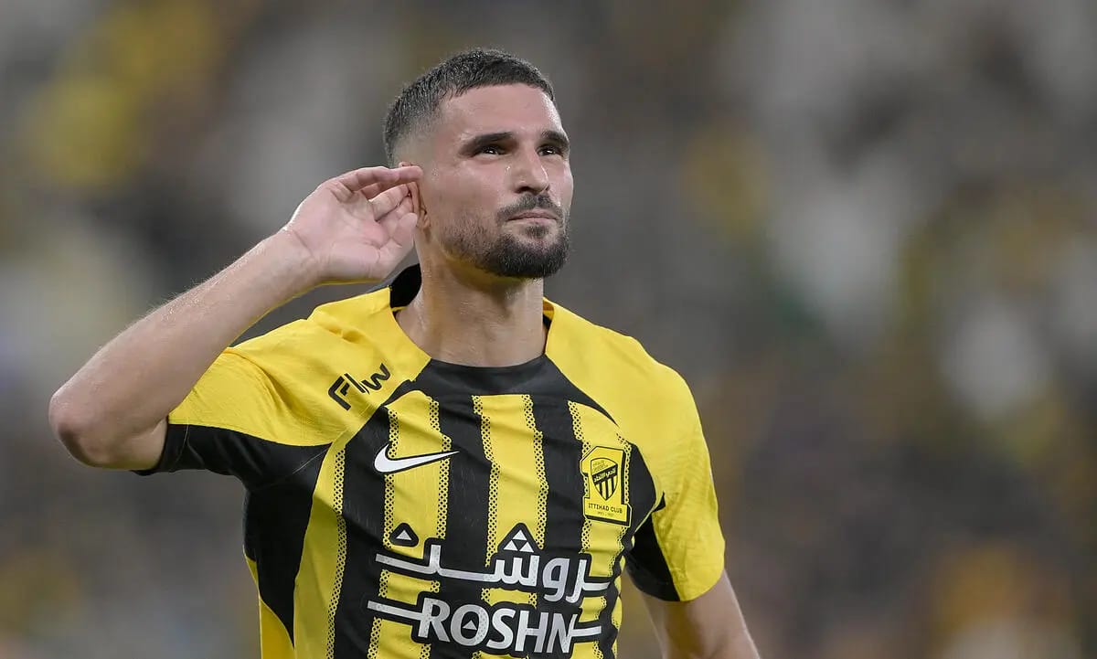 Houssem Aouar tout proche de la Premier League : un transfert imminent qui relance sa carrière ?