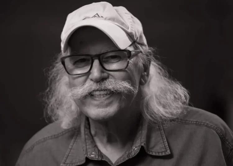 Décès de Madani Namoun : une grande figure algérienne s’est éteinte Décès de Madani Namoun : une grande figure algérienne s’est éteinte