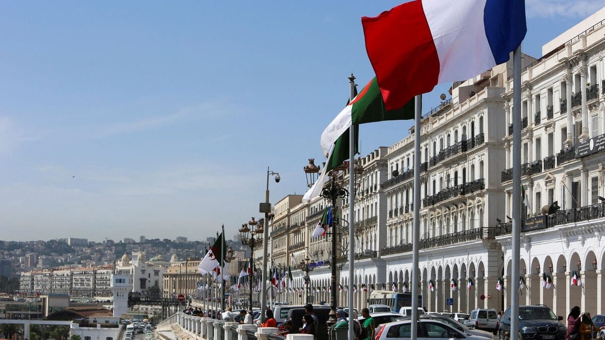 Tensions diplomatiques : Alger convoque le représentant de l’ambassade de France pour protestation officielle
