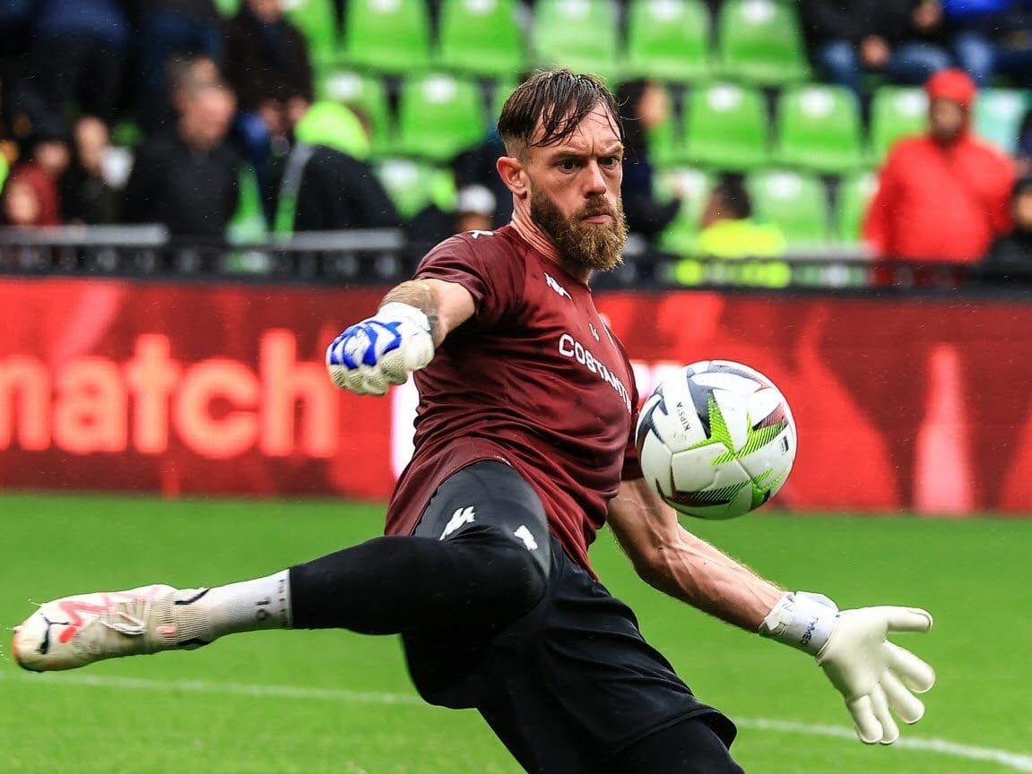 Il s'envole en Serbie pour convaincre Petković et faire basculer son avenir