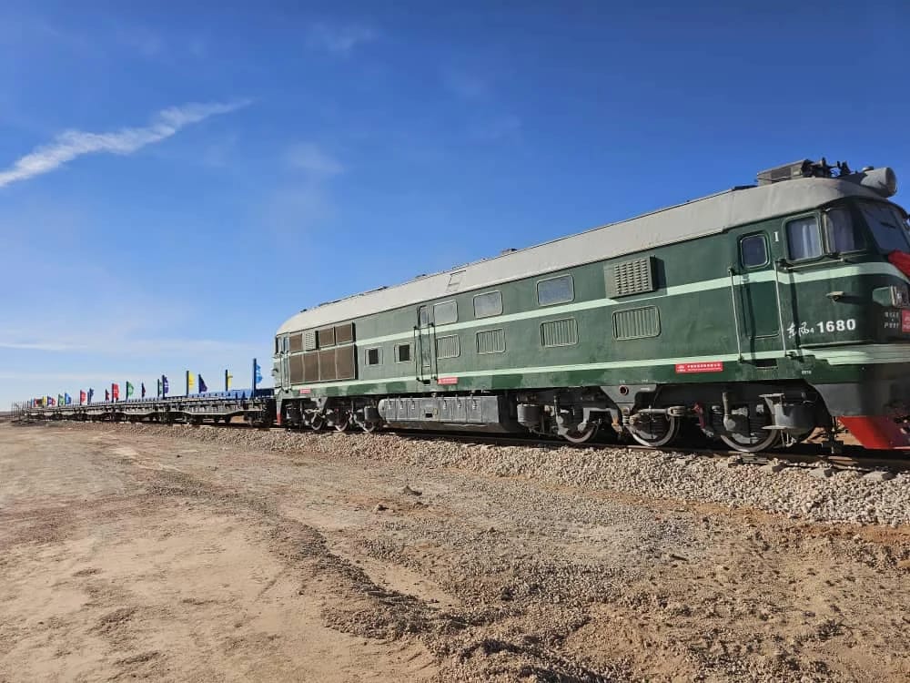 Algérie : la seconde étape de la gigantesque ligne ferroviaire du Sahara enfin terminée