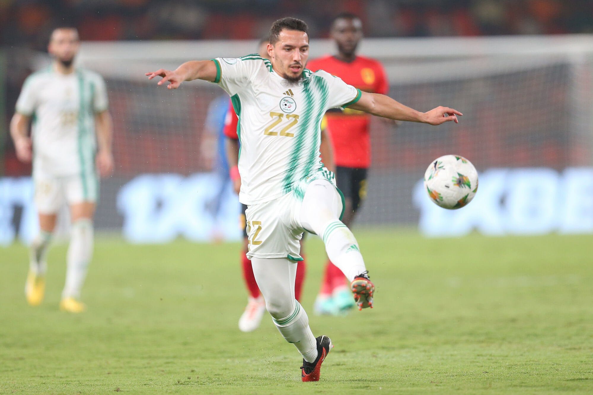 L’Olympique de Marseille passe à l’action pour Ismaël Bennacer : un transfert en vue ?