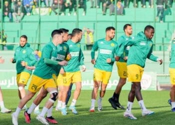 JS Kabylie en action : manœuvres secrètes à la CAF dévoilées