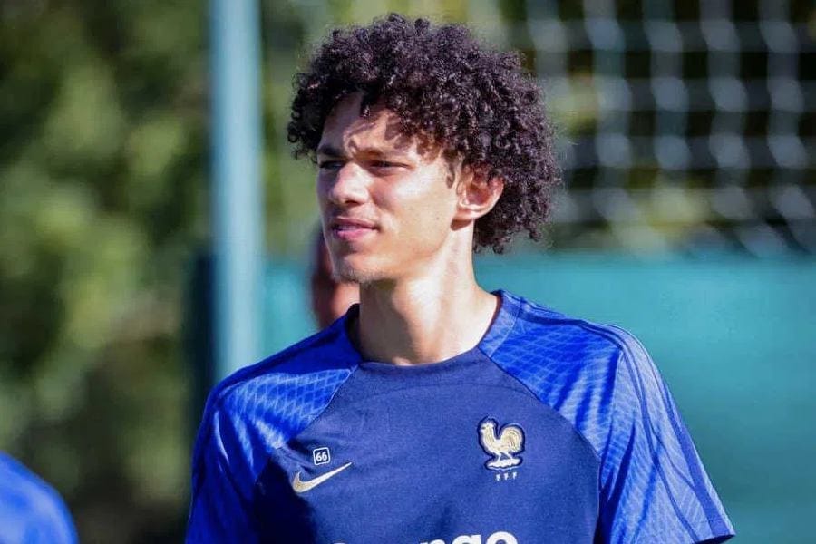 Maghnes Akliouche : coup dur pour l’Algérie et la France dans un dossier très attendu