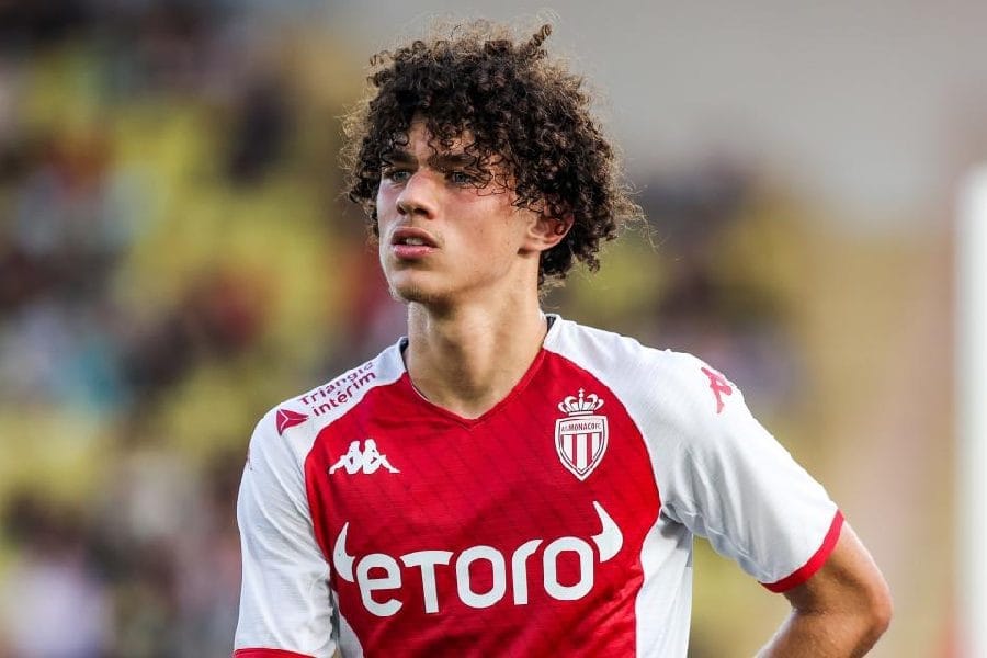 Maghnes Akliouche : coup dur pour l’Algérie et la France dans un dossier très attendu