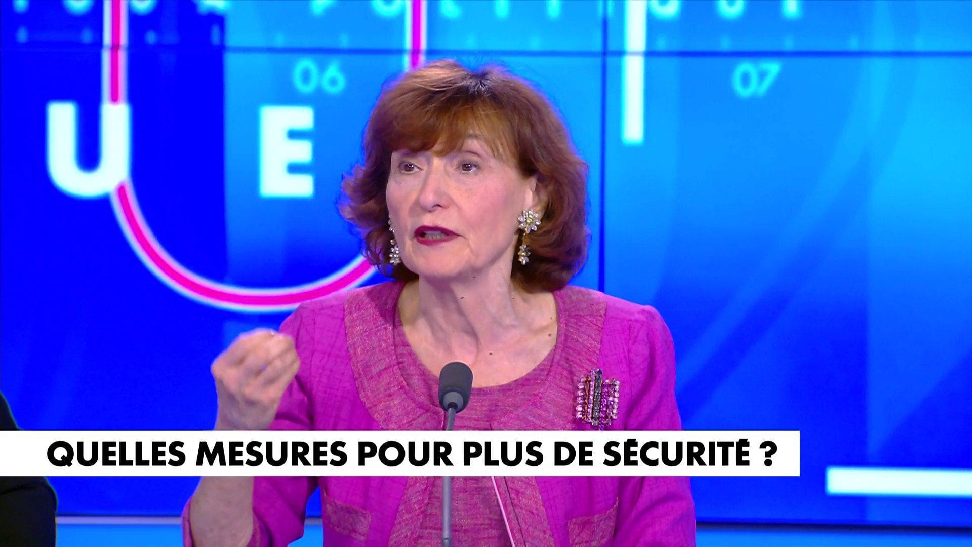 Dérapage de Noëlle Lenoir sur CNews : des accusations choc visant les Algériens enflamment la toile