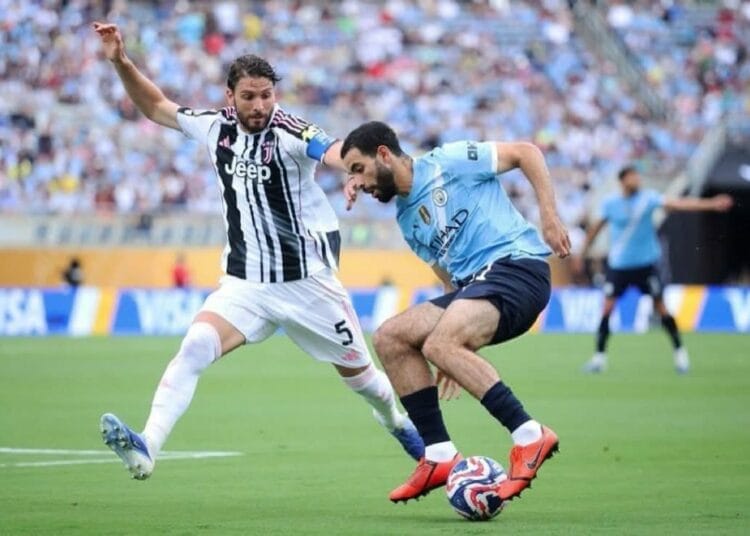 Rayan Aït-Nouri brille à Manchester City, conquête de Guardiola ! Rayan Aït-Nouri brille à Manchester City, conquête de Guardiola !