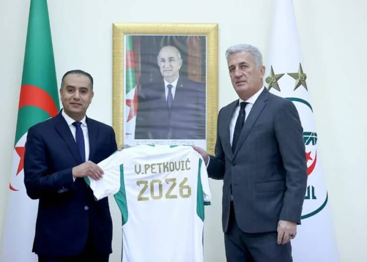 Avenir de Vladimir Petkovic : la décision choc de la FAF pour l'équipe d'Algérie Avenir de Vladimir Petkovic : la décision choc de la FAF pour l'équipe d'Algérie
