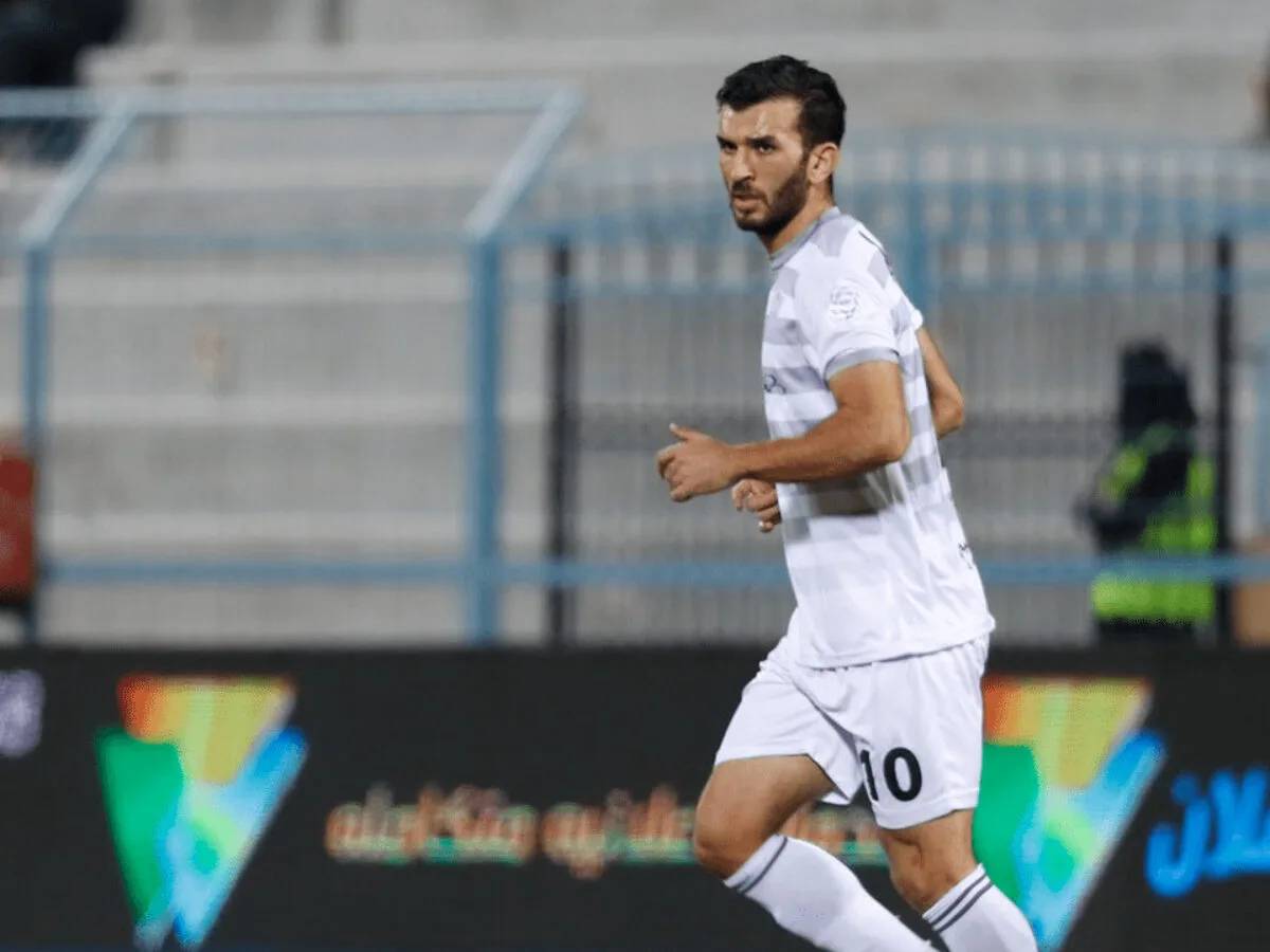 Saudi Pro League : Amir Sayoud met Djamel Belmadi devant les faits Amir Sayoud