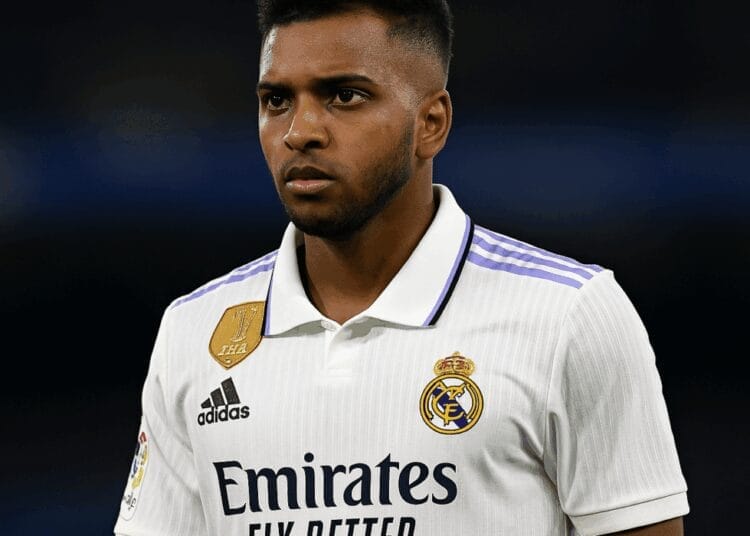 Rodrygo prêt à claquer la porte du Real ? La vérité derrière son avenir choque les fans !