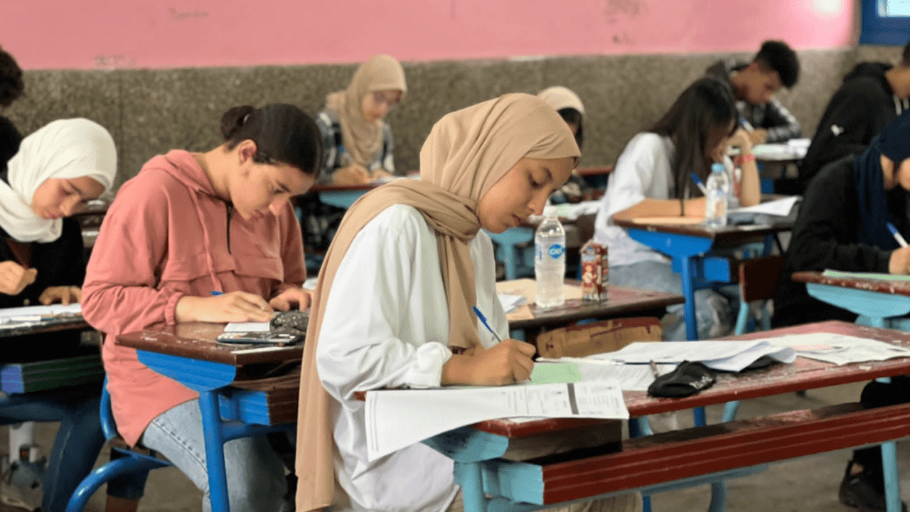 Bac 2025 en Algérie : les raisons surprenantes de la réussite des filles