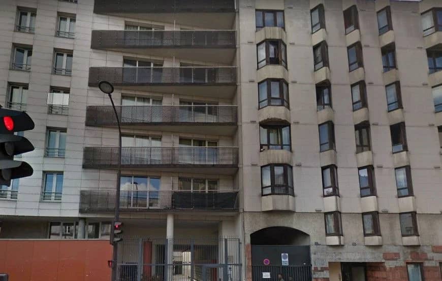 Héros en France : un sans-papiers algérien sauve une fillette suspendue dans le vide Héros en France : un sans-papiers algérien sauve une fillette suspendue dans le vide