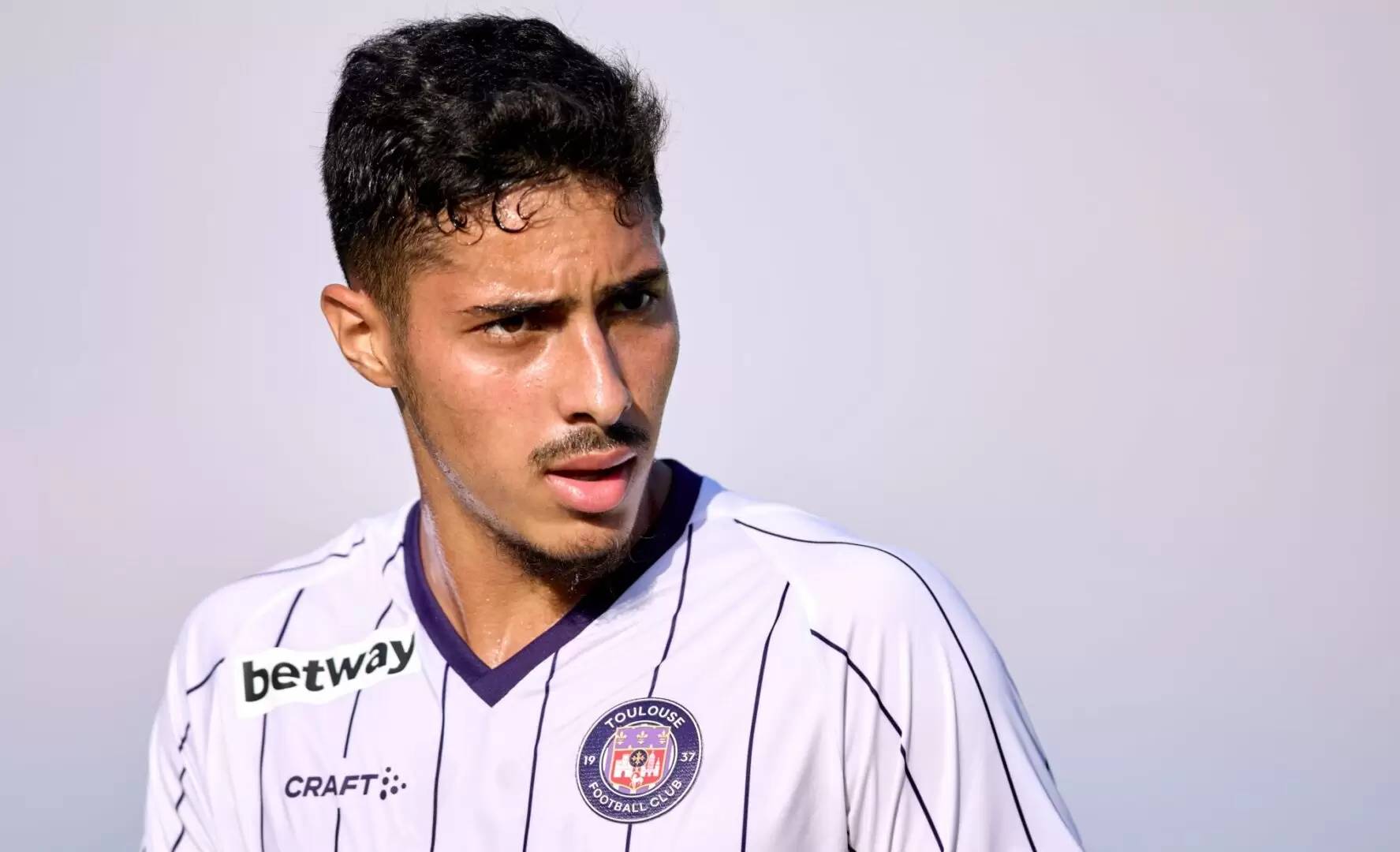 La star incontestée de l’équipe d’Algérie brille et séduit tous les observateurs La star incontestée de l’équipe d’Algérie brille et séduit tous les observateurs